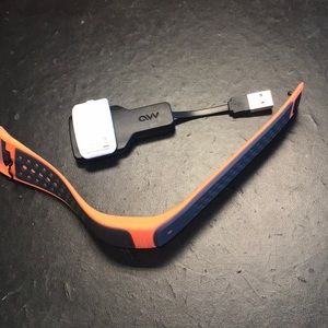 Orange Theory wrist tracker. Worn 5-6 times😟